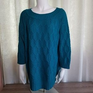 Cable knit style sweater by Sag Harbor